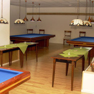 Zwei neue Billards für viele neue Mitglieder
