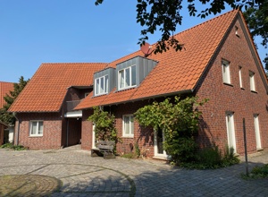Gartenmöbel für die Wohngruppe Gartnisch 2 in Halle (Westfalen)