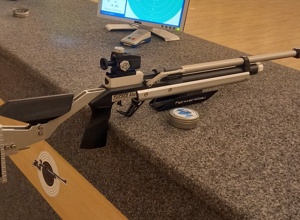 Wir treffen ins schwarze - neues Luftgewehr für unsere Schützenjugend