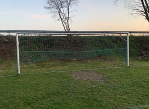 Neue Fußballtore für die Jugend und die Senioren des TuS Ampen