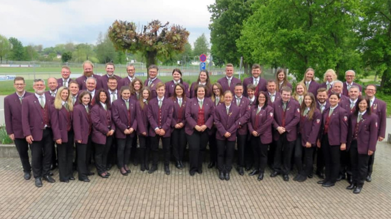 Neue Uniformen Musikverein "Lyra" Bittelbronn