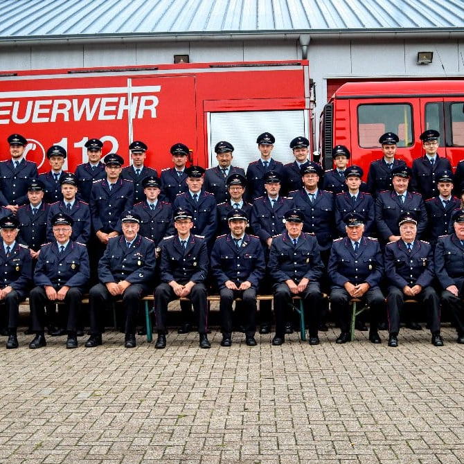Carport, zugleich als Grill- und Sammelplatz