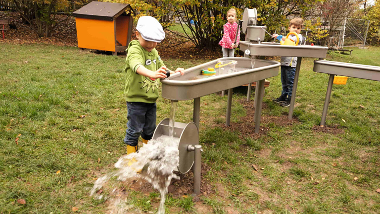 Wasseranlage für die Kinder der KiTa Sonnenschein