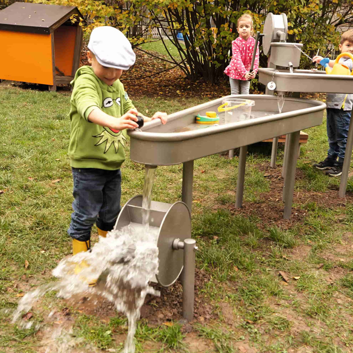 Wasseranlage für die Kinder der KiTa Sonnenschein