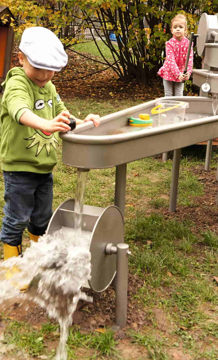 Wasseranlage für die Kinder der KiTa Sonnenschein