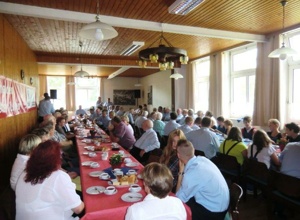 Neue Stühle für Akelsbarger Vereine