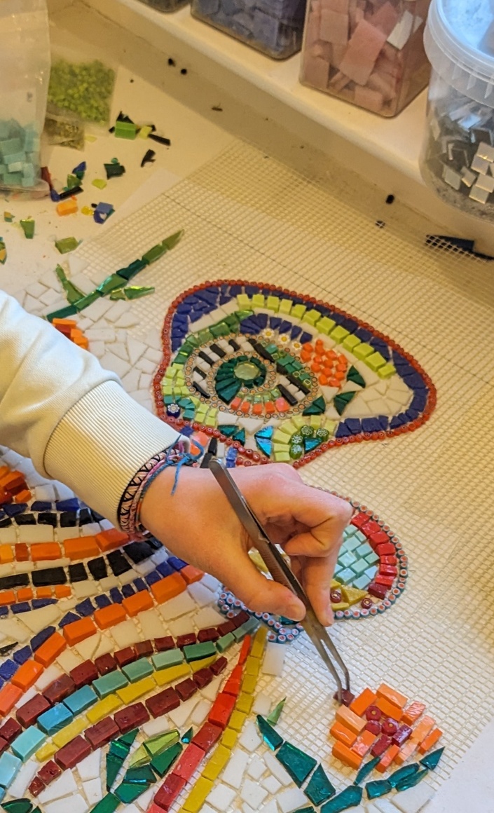 Mosaikworkshops für Kinder und Jugendliche