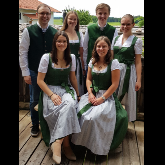Trachten für Jubiläum