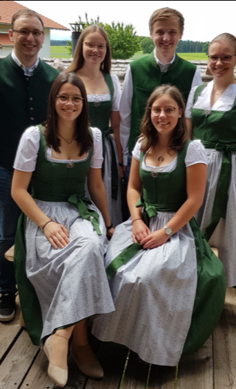 Trachten für Jubiläum