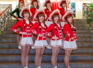 Neue Uniformen für die Tanzgarden des KV 1838 e.V Kaiserslautern