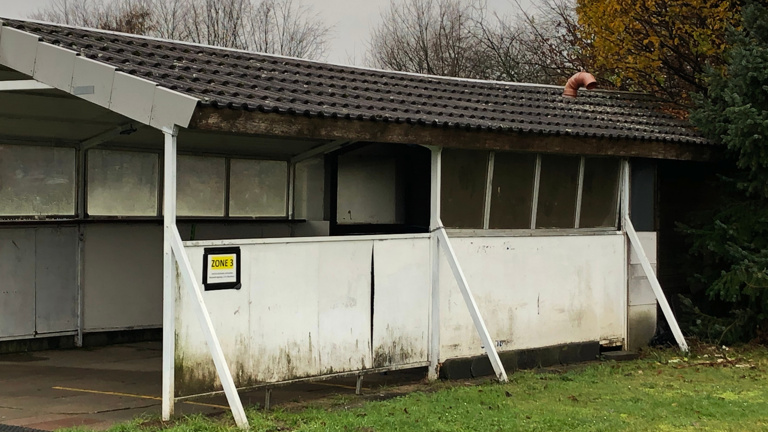 Umgestaltung der Westtribüne