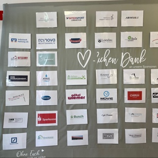 Ihr Logo auf der Sponsorenwand beim Heimturnier