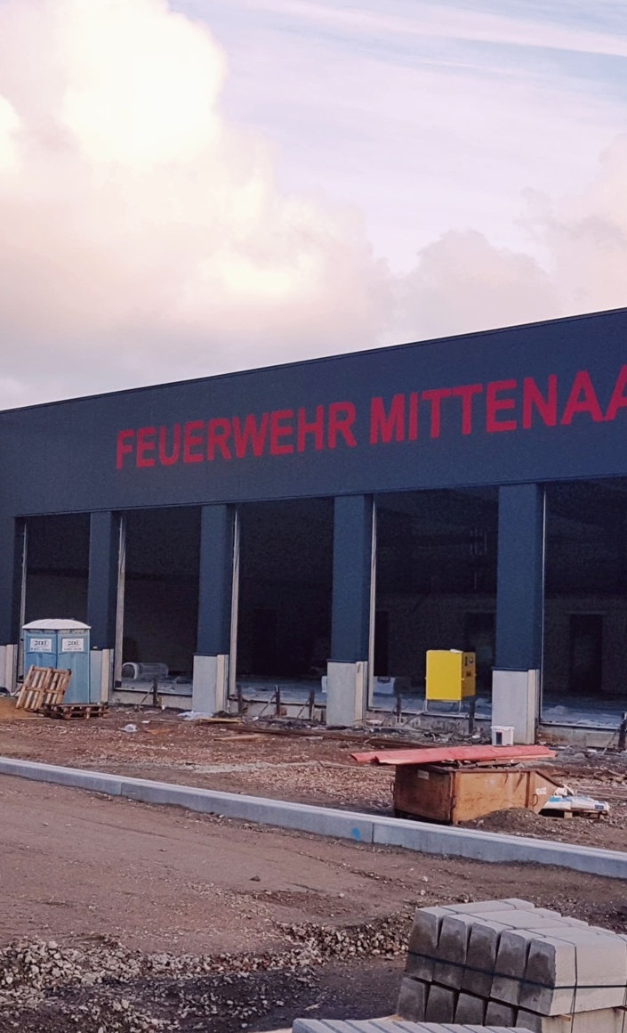 Sportgeräte für neuen Stützpunkt der Feuerwehr Mittenaar