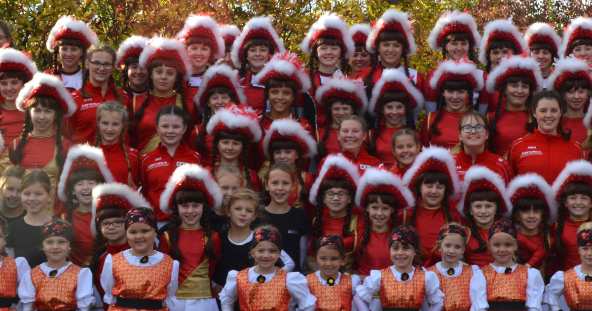 Neue Hüte für die Garde - Viele schaffen mehr