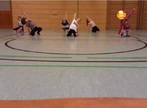 Spiegelwand für unsere Tanzgruppe