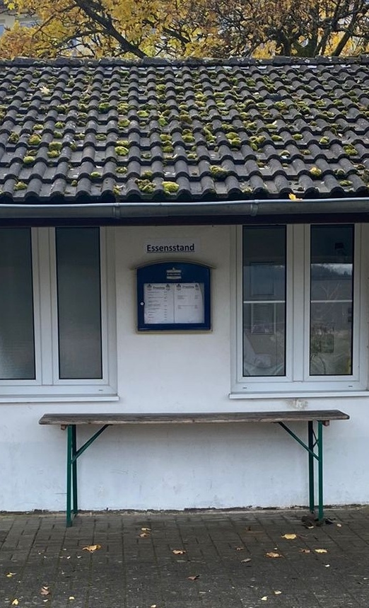 Eine EXTRAWURST, bitte! Wir renovieren unsere Wurstbude für euch.