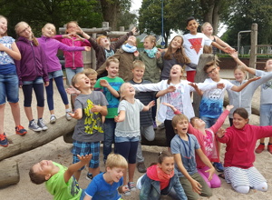 KINDER STARK MACHEN