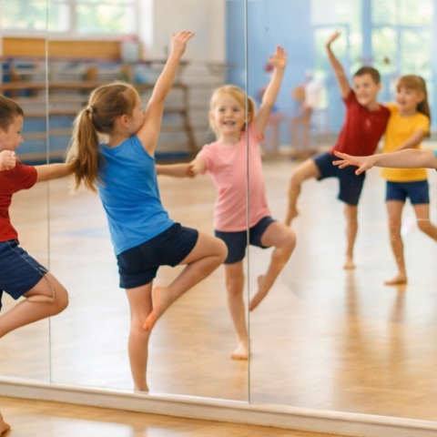 Spieglein, Spieglein an der Wand – Tanzfreude für unsere Kinder