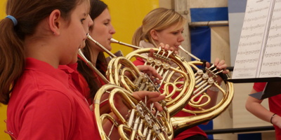 Uniformen für unsere Jugend