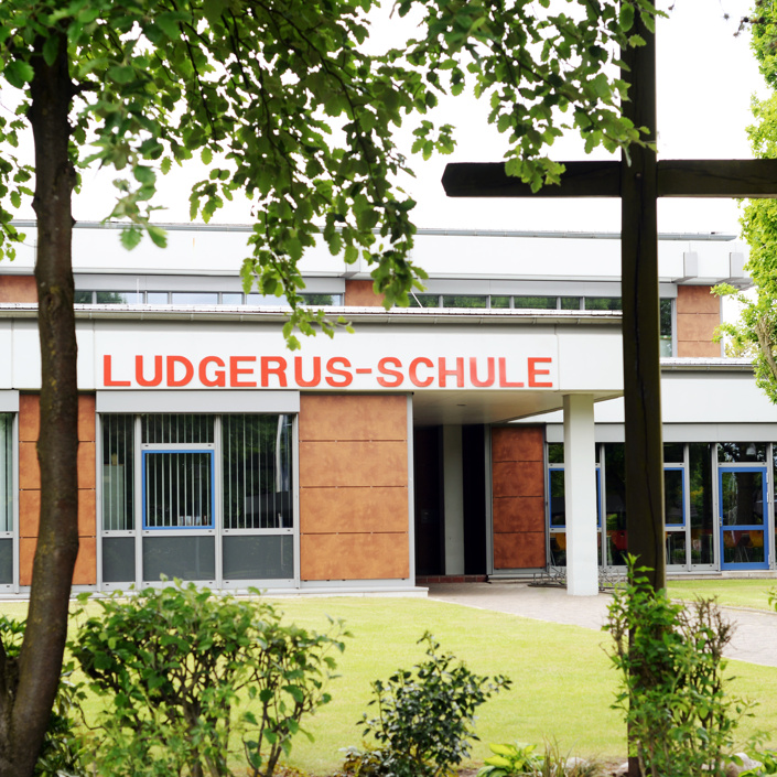 Wir verschönern unsere Schule