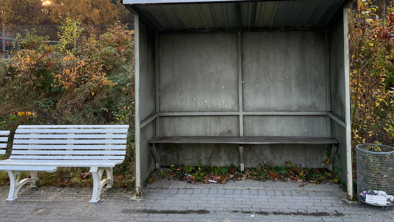 Spieler- und Trainerkabine für den Mädchen- und Frauenfußball