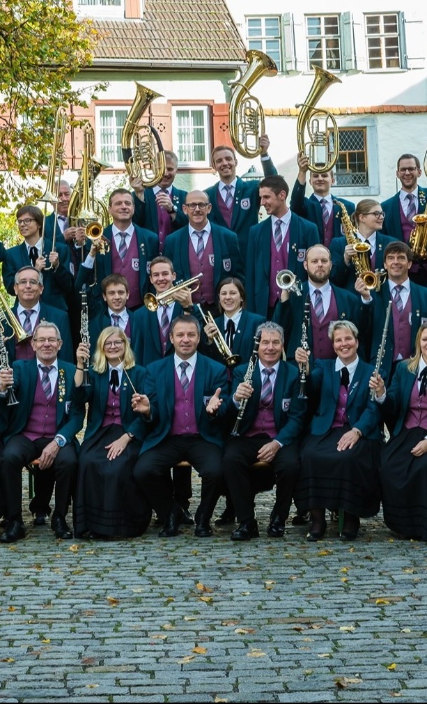 Neue Uniform für die Stadtkapelle Rosenfeld