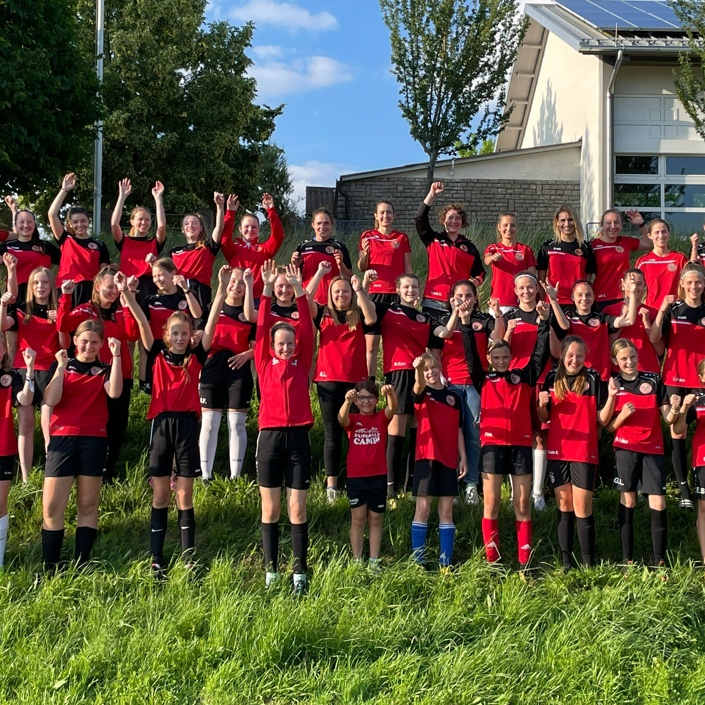Unterstützung für Mädchen und Damenfußball - SC Klinge Seckach