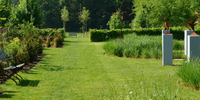 LANDART PROJECT im Thieracher Garten