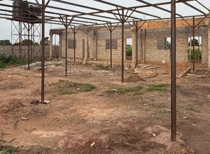 Sandspielplatz für Kinderoase in Gambia