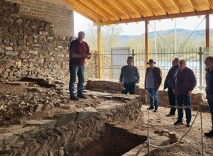 Dacheindeckung für historische Römerkelteranlage