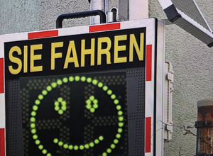 Geschwindigkeitsanzeige zur Verkehrssicherheit in Burkhards