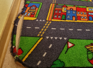 Ein gemütlicher Teppich für unser Spielzimmer