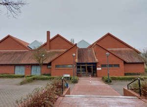 Volksbank: Defibrillatoren an öffentl. Orten in Emmerthal