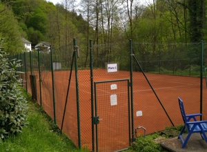 Wasserpumpe Tennisplatz