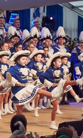 Jacken für das Kinder- und Jugendtanzcorps