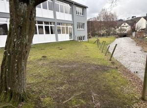Außengelände ev. Gemeindehaus