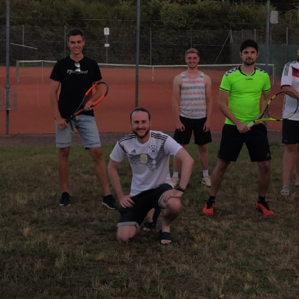 Tennisclub Lingenfeld -gemeinsam anpacken-
