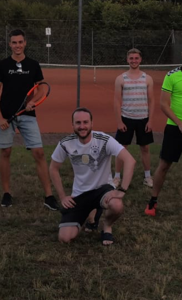 Tennisclub Lingenfeld -gemeinsam anpacken-