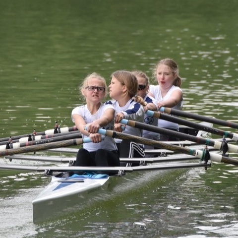Ein neues Boot für die Ruder-AG und den Sportunterricht