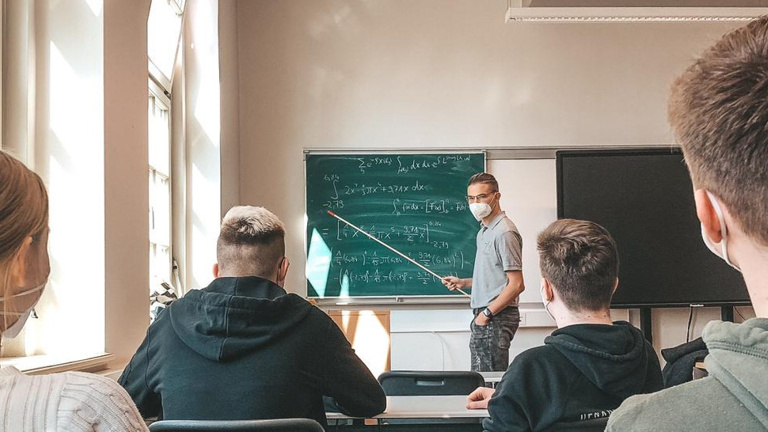 Schlaue Eule - Nachhilfe von Schülern für Schüler!