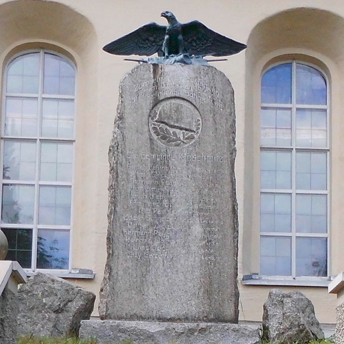 Restaurierung des Kriegerdenkmals in Kloschwitz