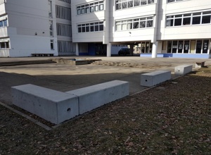 2 Schulhof-Tischtennisplatten für die Friedrich-Adler-Realschule