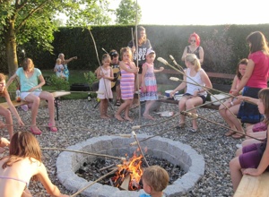 Ein Grill für unseren Lagerfeuerplatz.