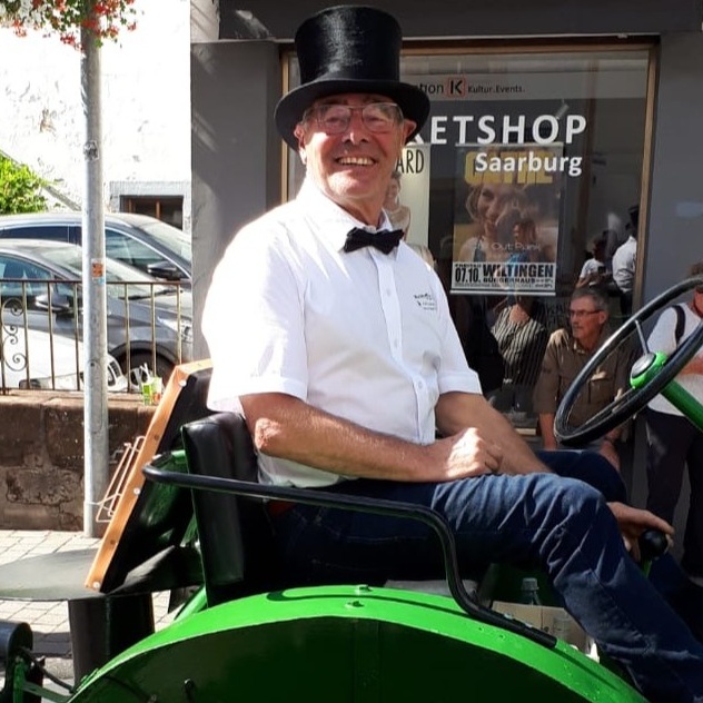 Neue Winterjacken für die Oldtimerfreunde Irsch/Saar 2000e.V.