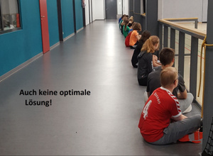 40 Sitzgelegenheiten neue Turnhalle