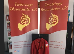 Neue Uniformen für´s Twistringer Blasorchester e.V.