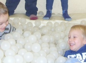 Bällebecken im neuen Kinderhaus am Tappenhof