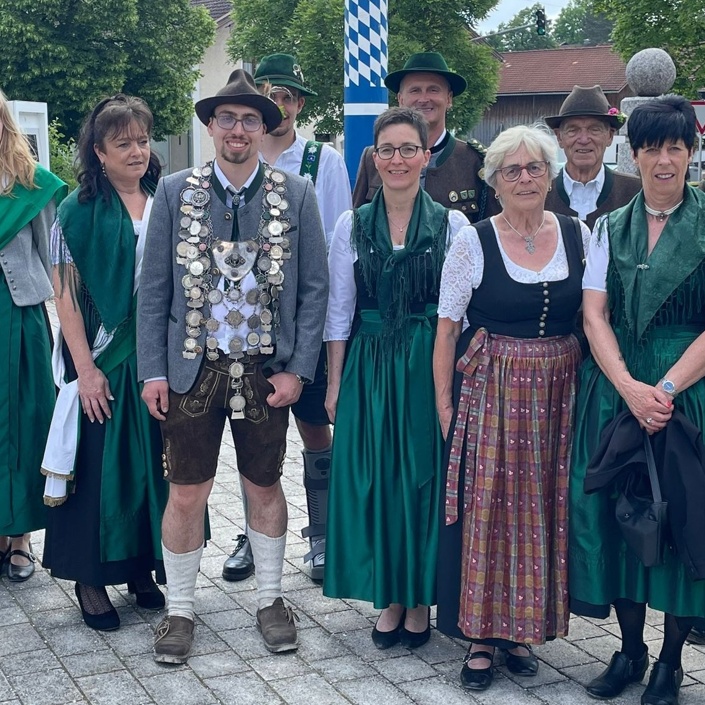 Restaurierung der Vereinsfahne + 100 jährige Jubiläumsfeier d. Vereins