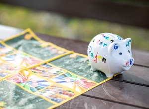 Neues Spielgerüst! Unser Schulhof soll schöner werden!