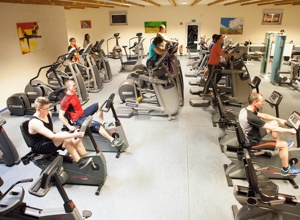 Ein neues Liegefahrrad für die Fitnesshalle